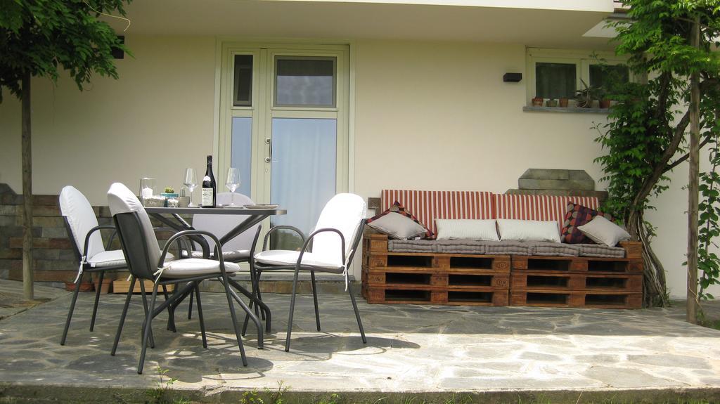 Holiday Home Cannubi In Бароло Экстерьер фото
