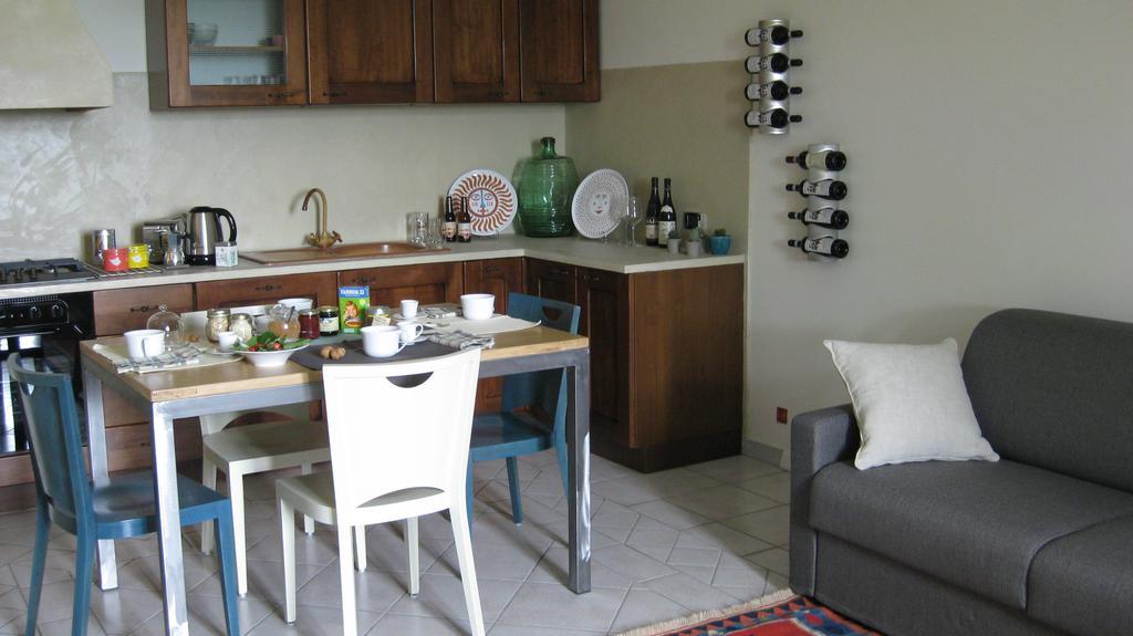 Holiday Home Cannubi In Бароло Экстерьер фото